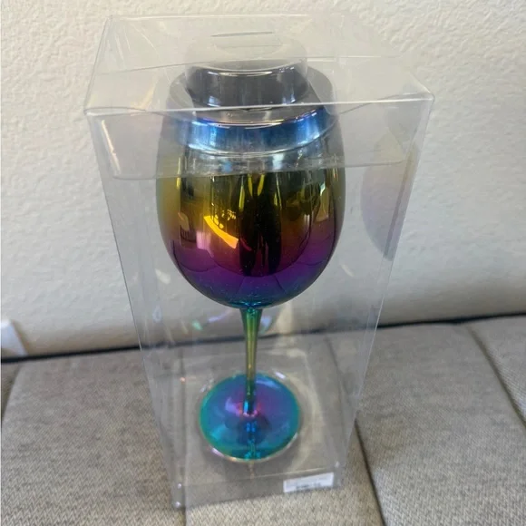 Welcome to Fabulous Las Vegas Nevada Colored Wine Glass - Picture 5 of 15